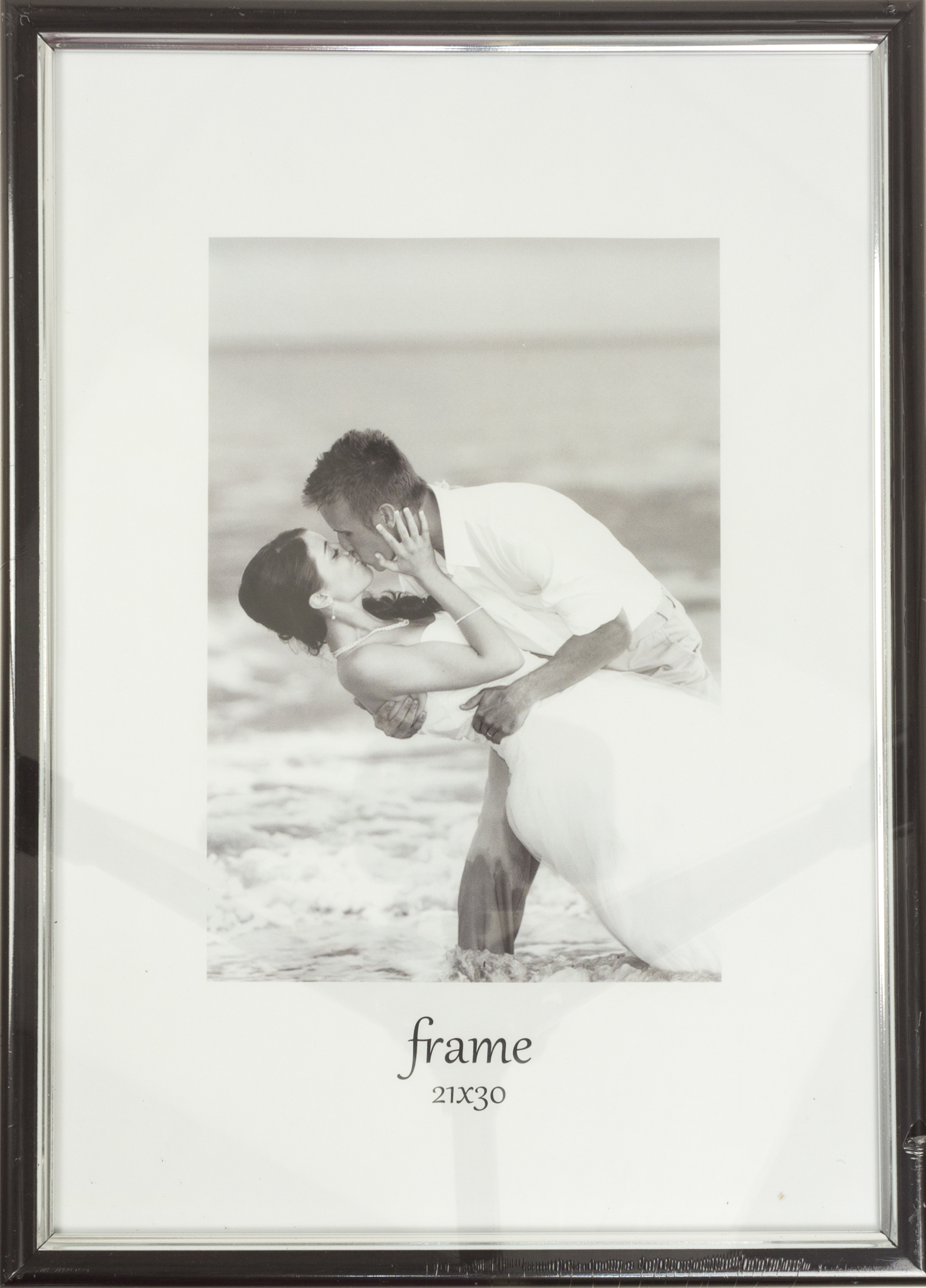 Фоторамка "LA" 21х30 №LA-1-027 чорна,срібна оторочка(18) — фото товару | Канцелярський Сад