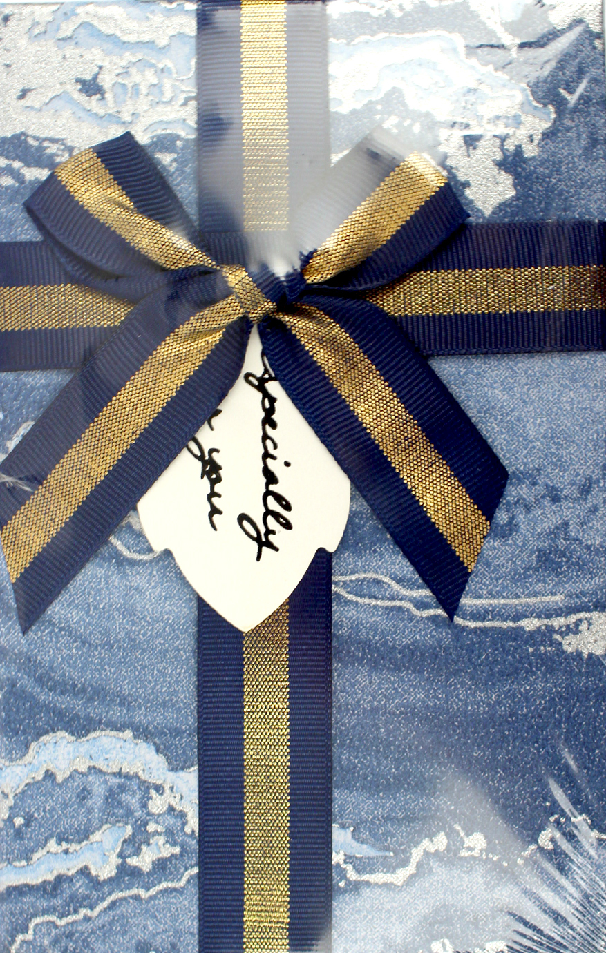 Коробка подарункова 21х14х8см,синій №KR-013-M — фото товару | Канцелярський Сад